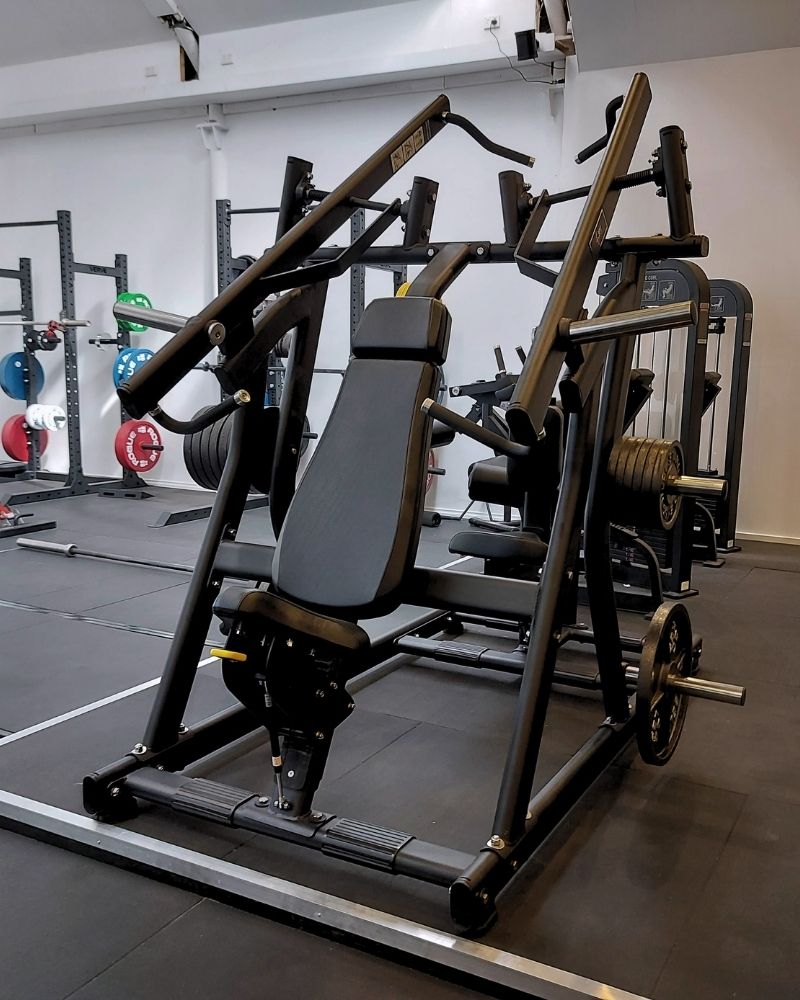 Plate-Loaded Isolateral Chest/Back - AltraBody® Triumph Series - Premier Fitness Supply