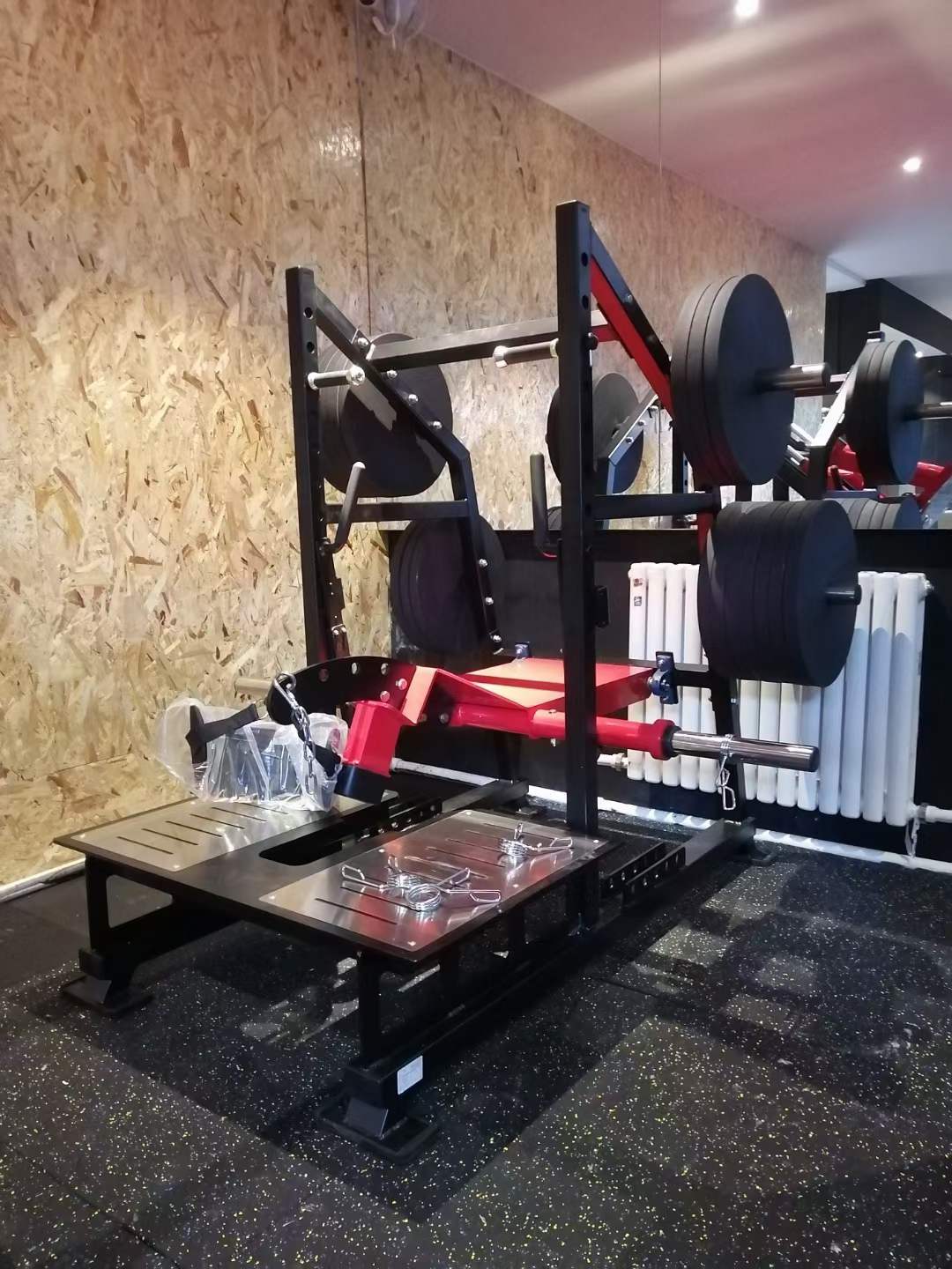 AltraBody-Plate-Loaded-Belt-Squat-2.0-2